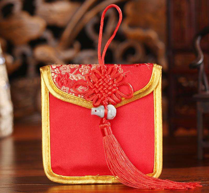 中國(guó)風(fēng)錦緞刺繡包袋欣賞